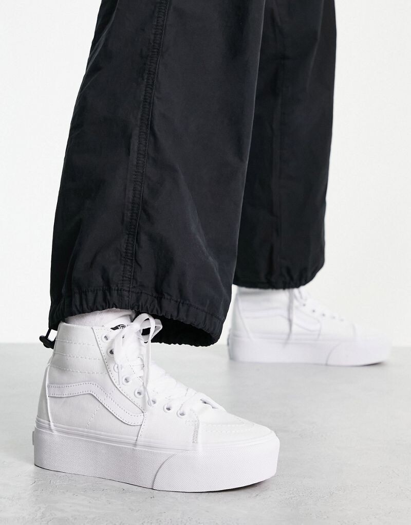 

Белые кроссовки на платформе Vans Sk8-Hi Tapered Stackform
