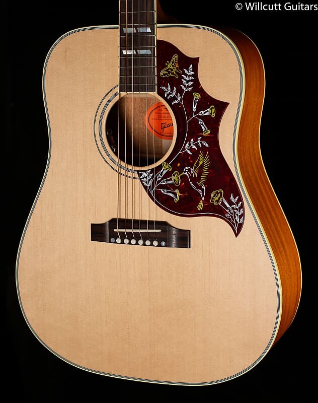 

Gibson Hummingbird Faded Antique Natural (079)