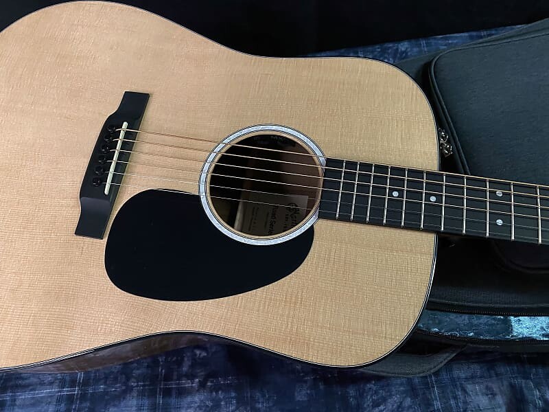 

НОВЫЙ! 2022 Martin D12E Koa - Natural Gloss - Сумка Deluxe Gig Bag - Официальный дилер - В наличии!