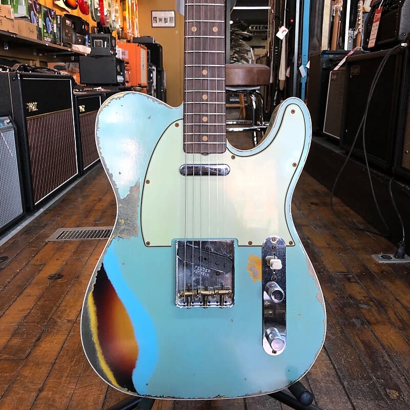 

Fender Custom Shop LTD '60 Tele Custom Heavy Relic Aged Daphne Blue с 3-цветными солнечными лучами Custom Shop Limited Edition '60 Tele Custom Heavy Relic
