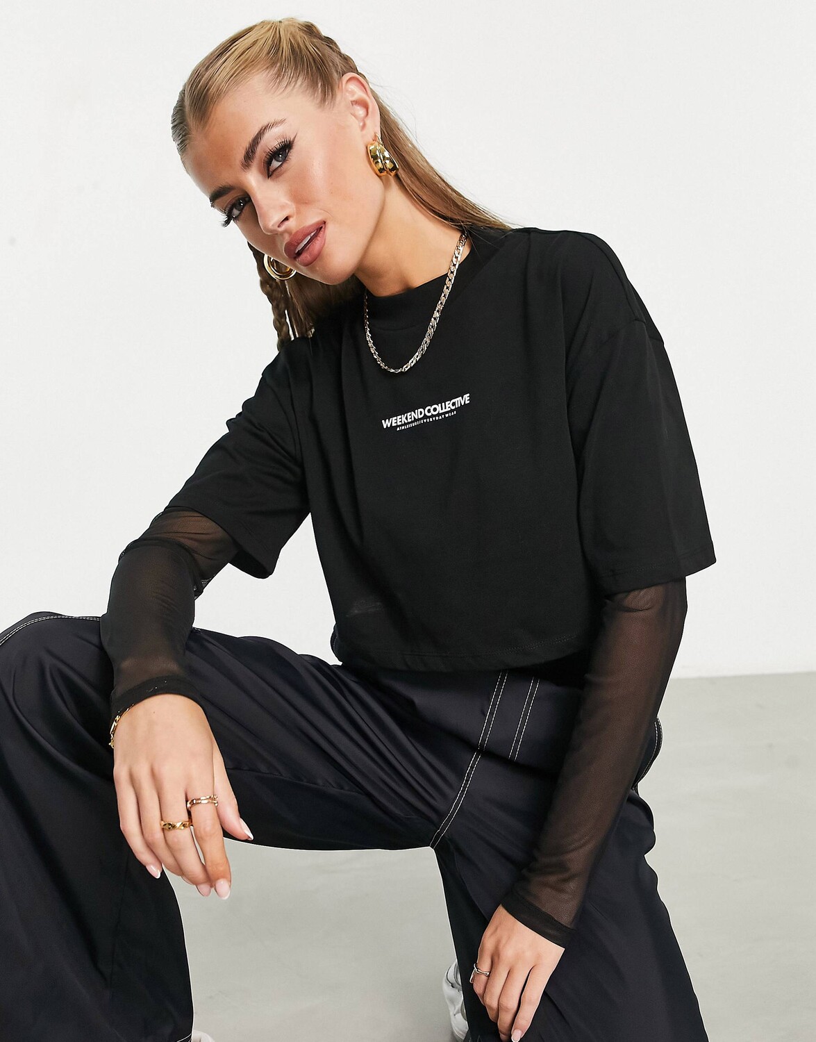 

Черная двухслойная футболка с сетчатыми рукавами ASOS Weekend Collective, Черный