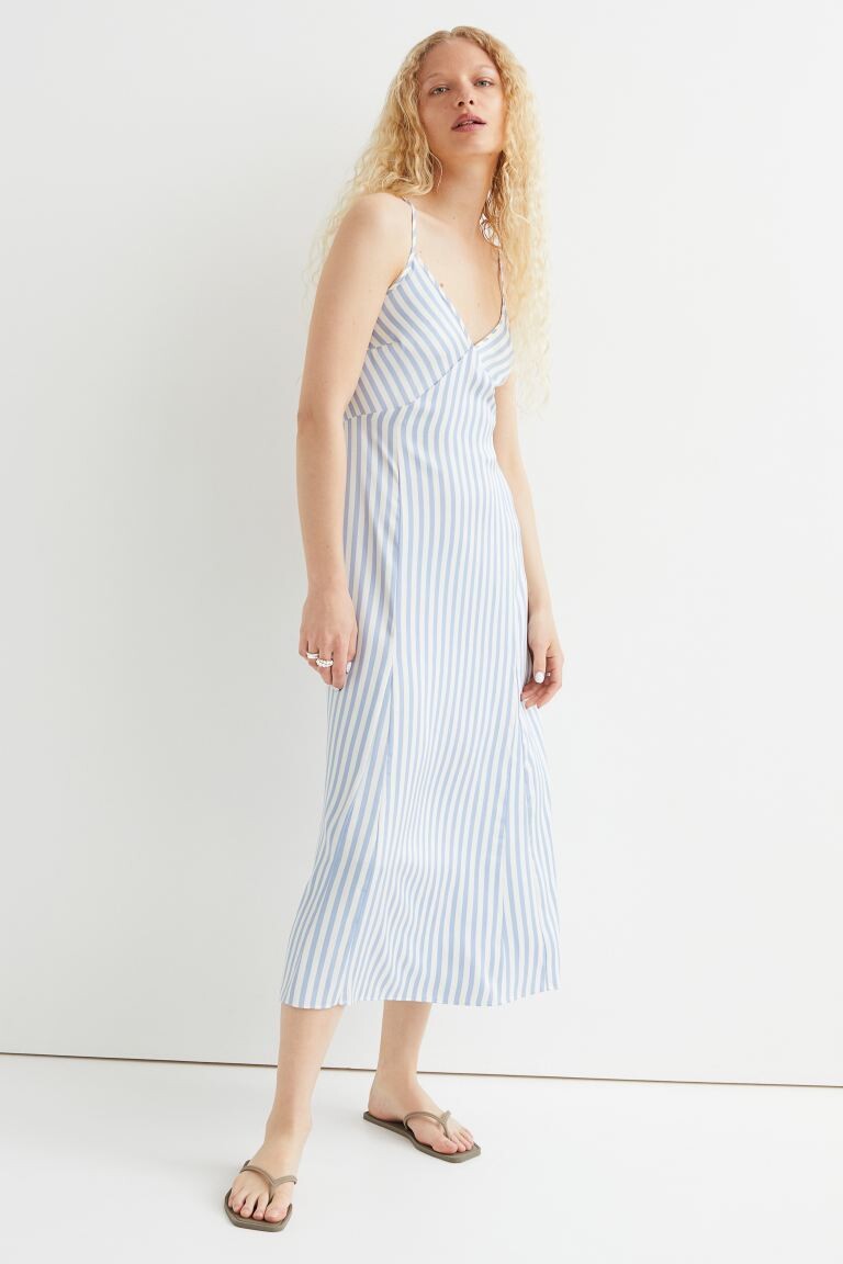 

Атласное платье на бретелях H&M, голубой/полосатый