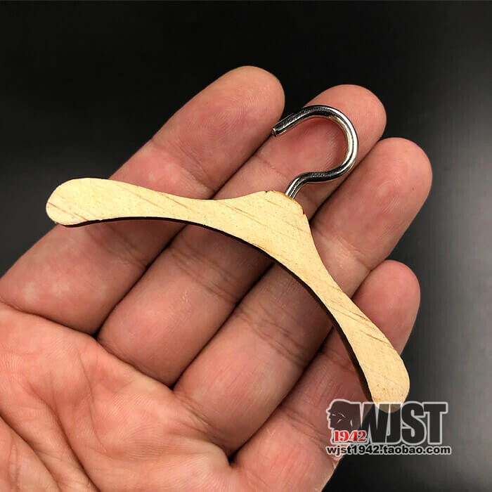

Аксессуар для фигурок WJST1942 Clothes Hanger 1:6 Scale, 8 см