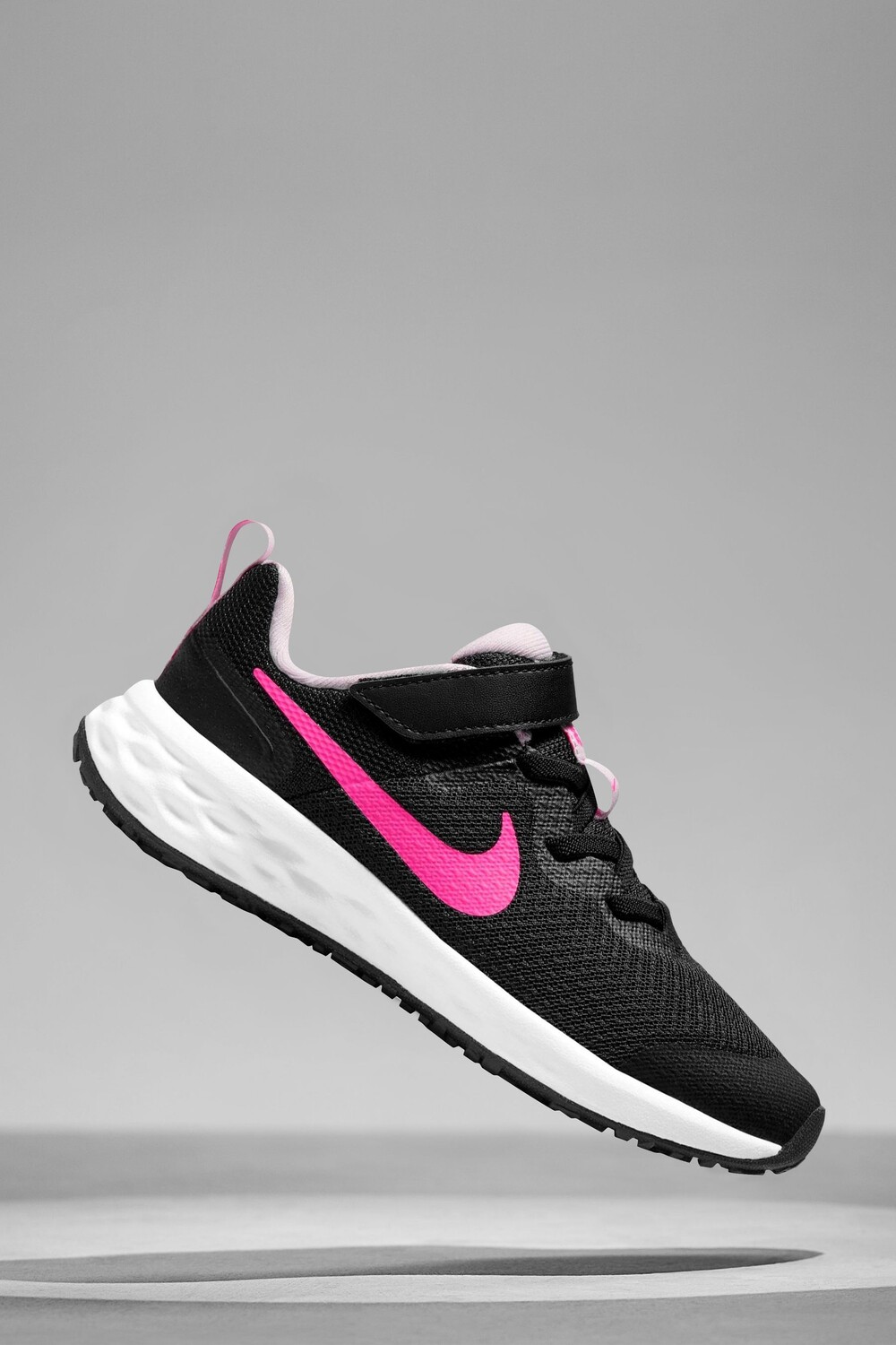 

Спортивная обувь Junior Revolution 6 Nike, черный