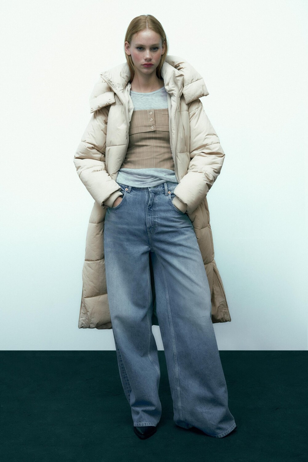 

Удлиненное пуховое пальто ZARA, камень