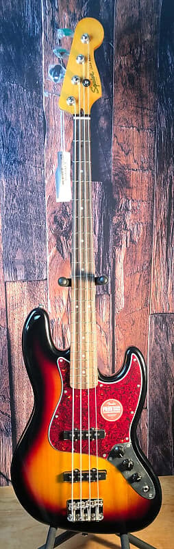 

Squier Classic Vibe '60s Jazz Bass 3-Color Sunburst