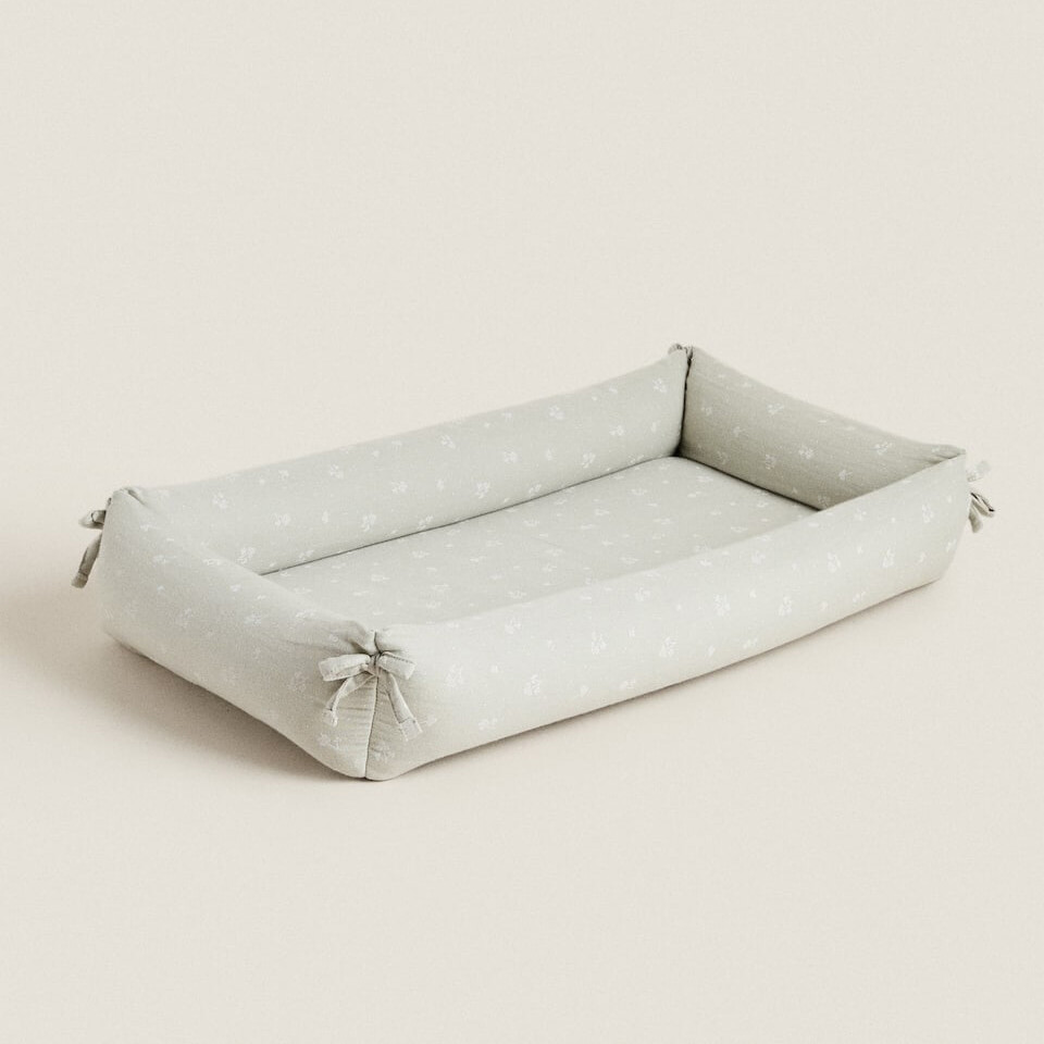 

Матрас-кокон для новорожденных Zara Home Clover, светло-серый
