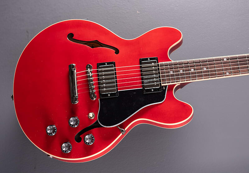 

ES-339 - Вишня Gibson