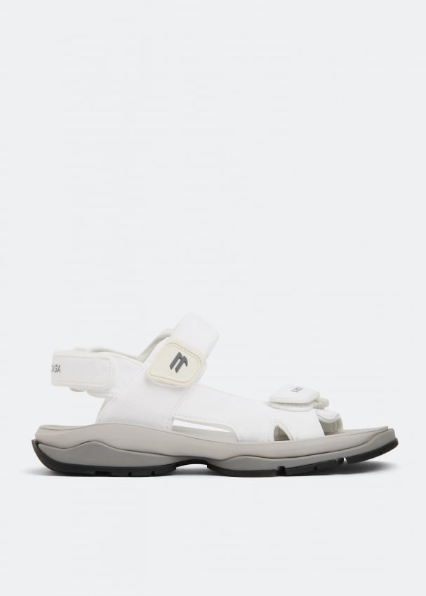 Сандалии BALENCIAGA Tourist sandals, белый сандалии balenciaga cagole sandals белый