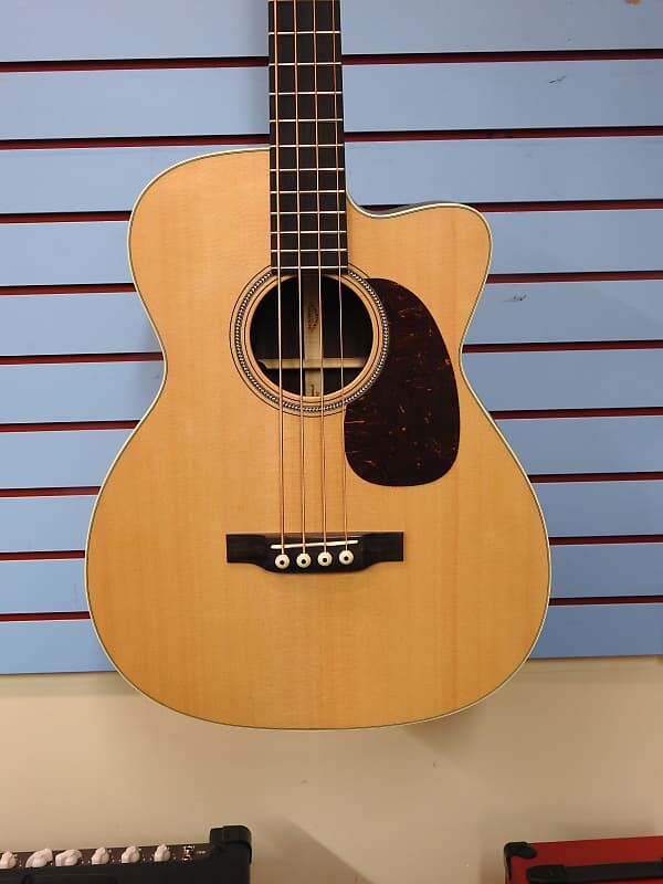 

Martin BC16E-01 с футляром BC16E-01 with case