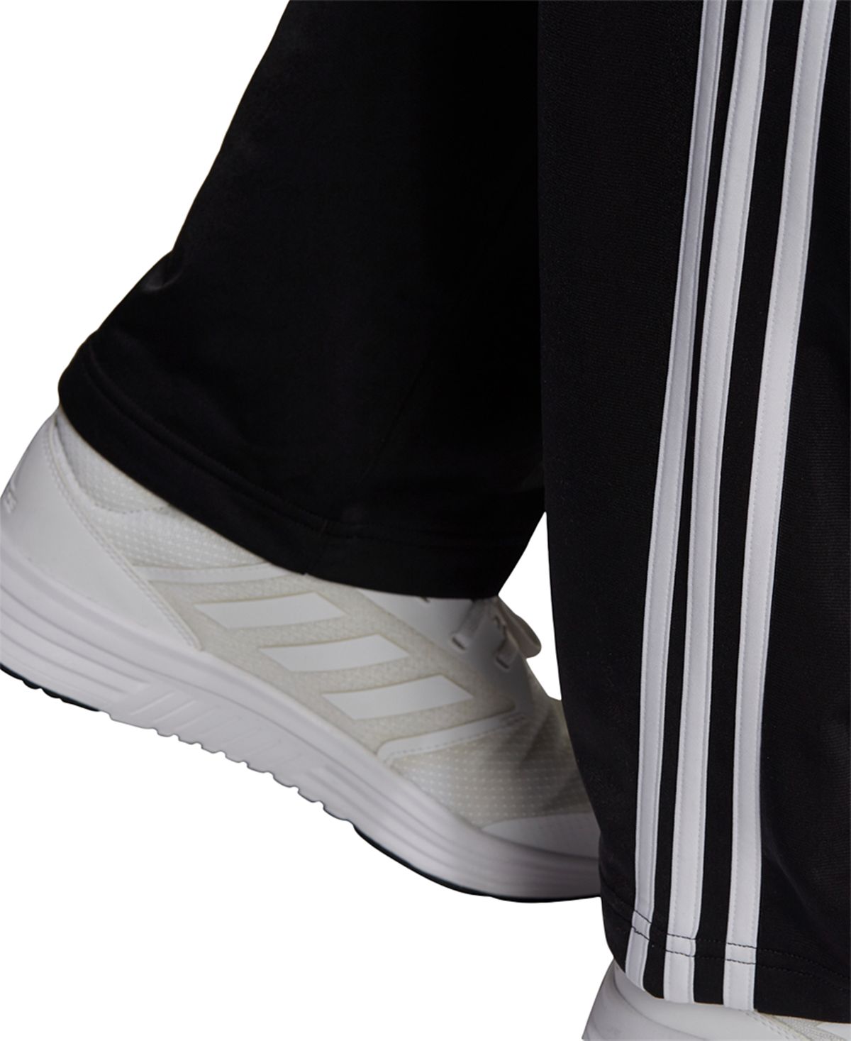 Adidas Essentials 3 Stripes track Suit gk9651