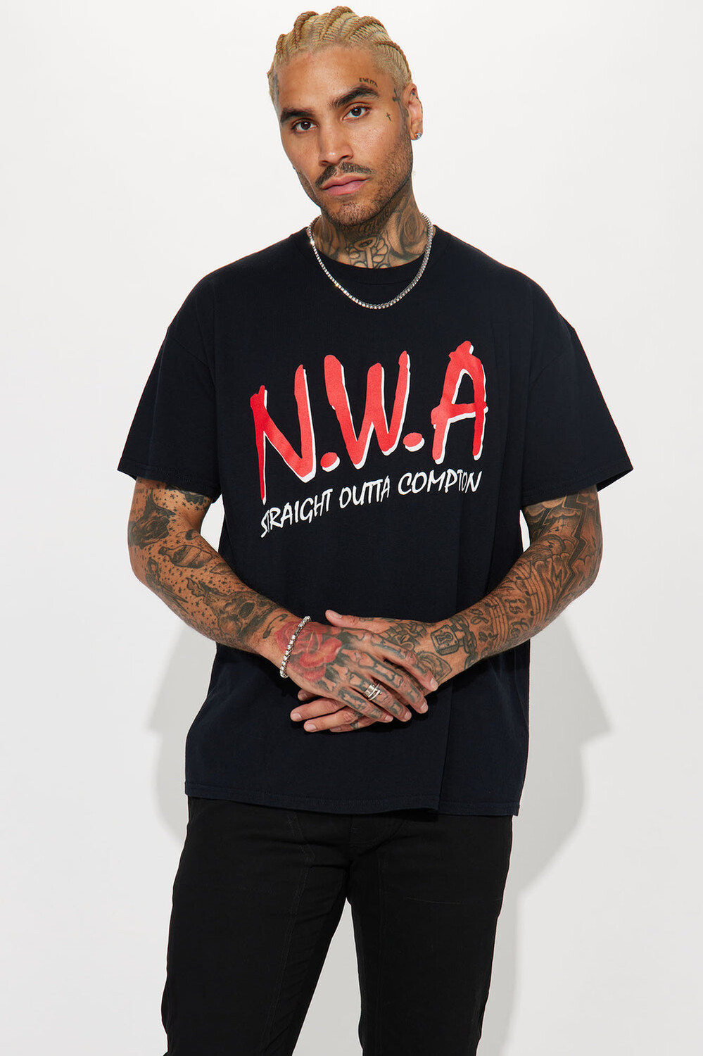 

Футболка Fashion Nova NWA124490, черный