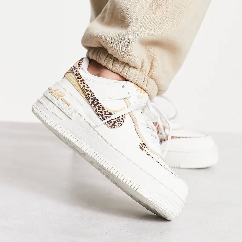 

Кроссовки Nike Air Force 1 Shadow белого цвета с леопардовым принтом, Белый