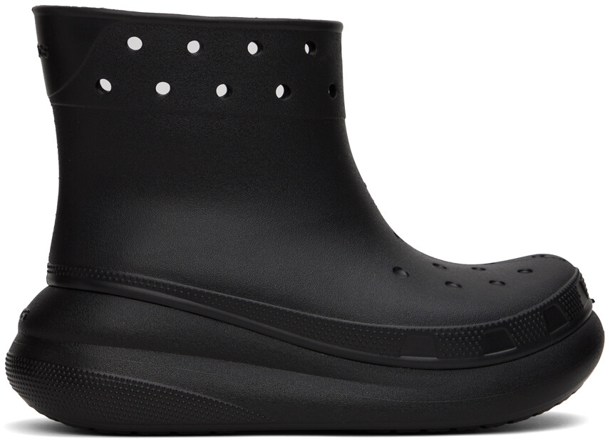 

Черные сапоги Crocs