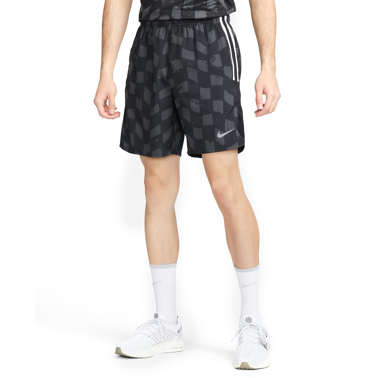 

Шорты Nike Dri-Fit Challenger Men's 7" Unlined Running, черный/серый/белый