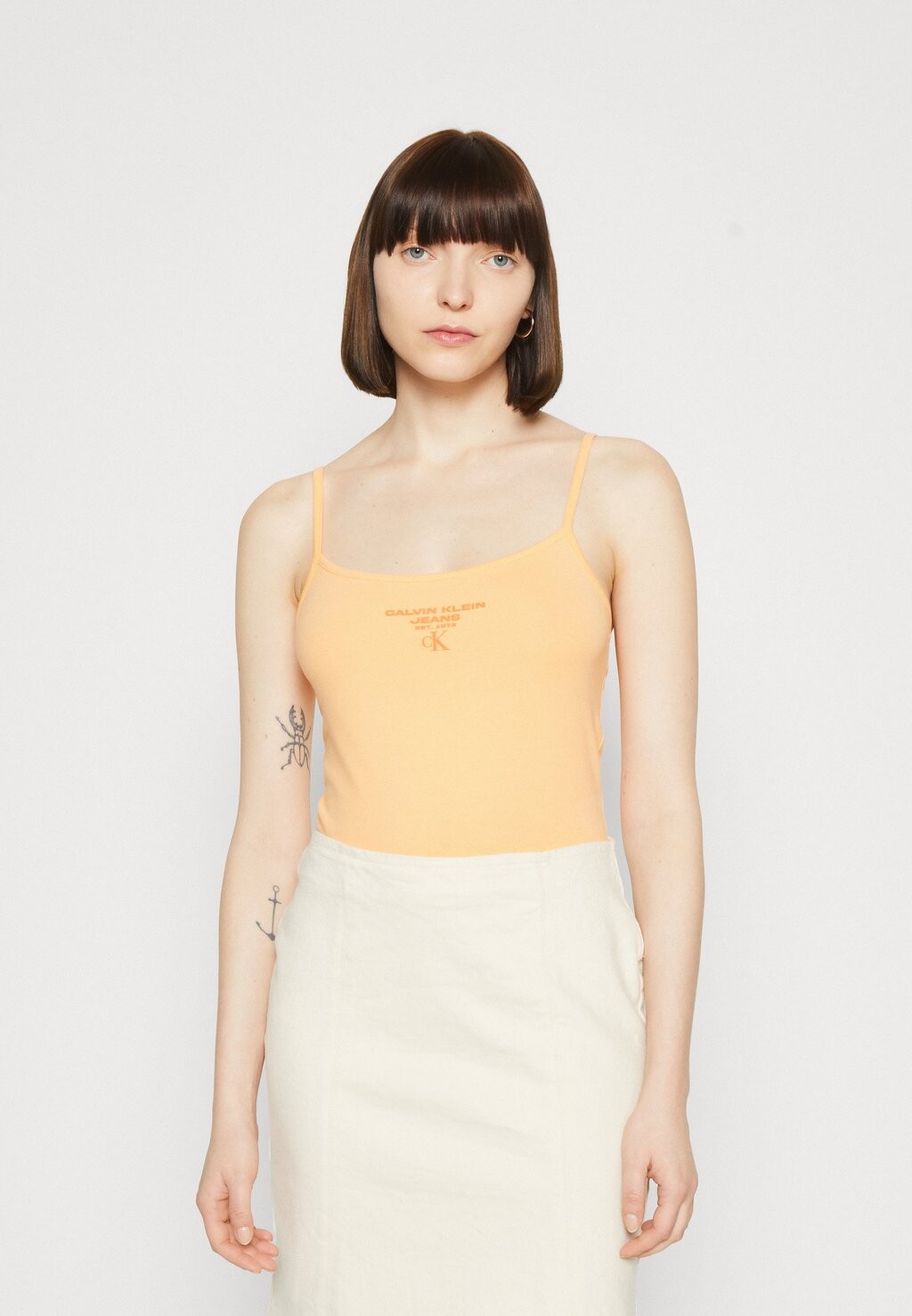 

Топ Calvin Klein Jeans