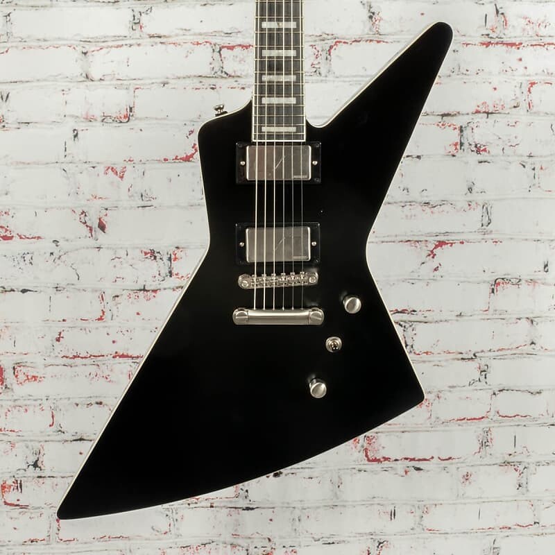 

Электрогитара Epiphone Extura Prophecy Black Aged Gloss Extura Prophecy Electric Guitar x1168