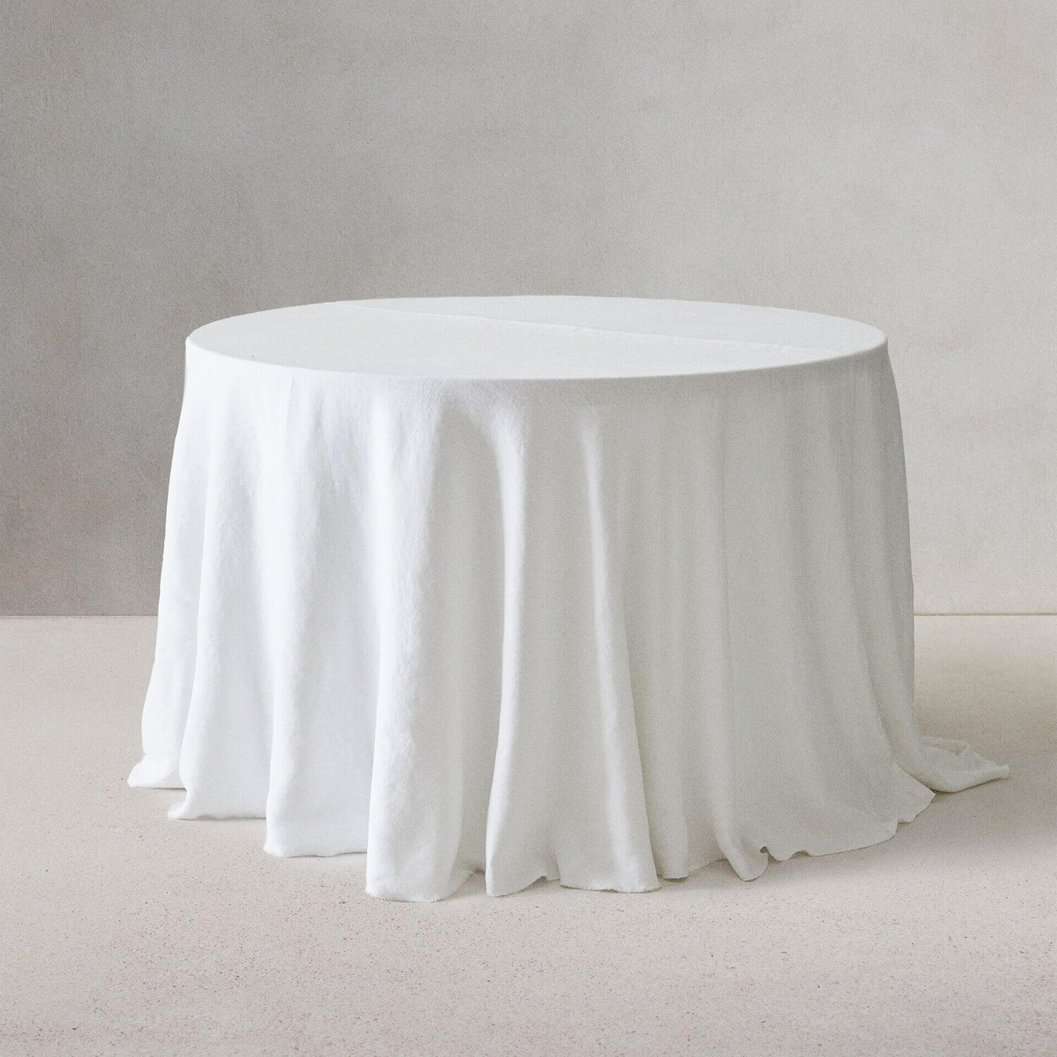 

Круглая льняная скатерть Zara Home+ By Vincent Van Duysen Tablecloth 01, белый