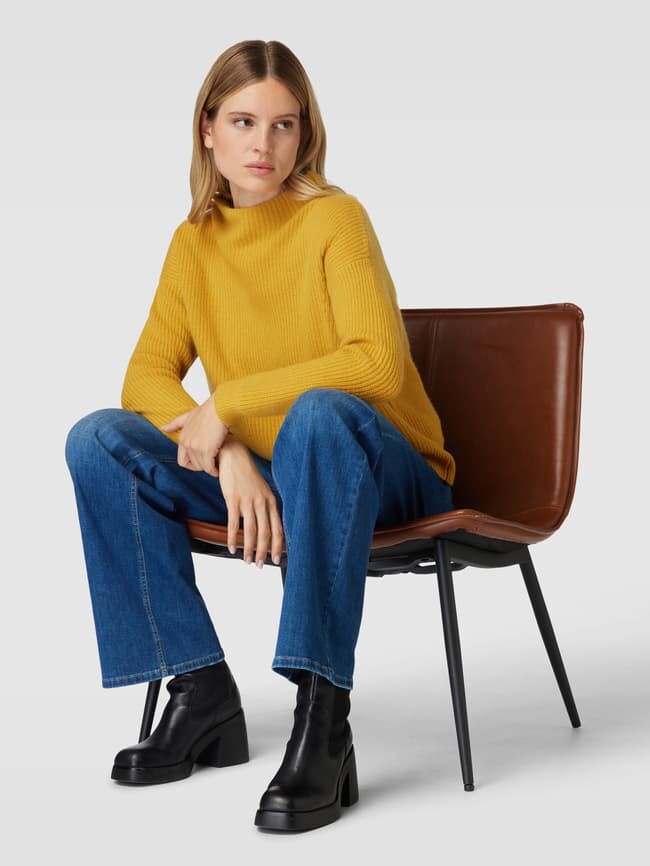 

Кашемировый вязаный свитер с воротником стойкой Jake*s Casual, горчично-желтый