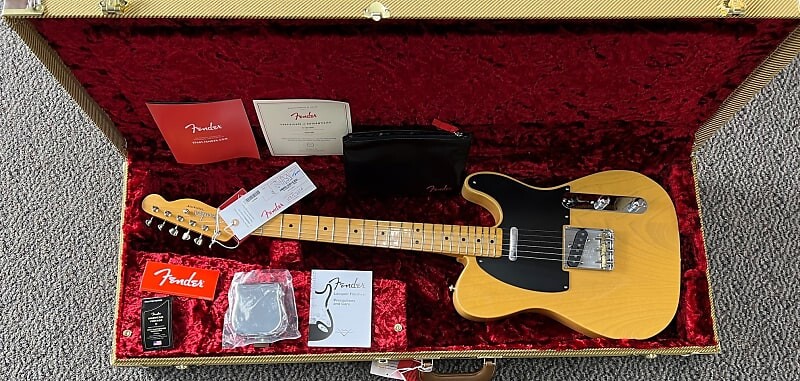 

Электрогитара Fender American Vintage II 1951 Butterscotch Blonde Telecaster with hard Case