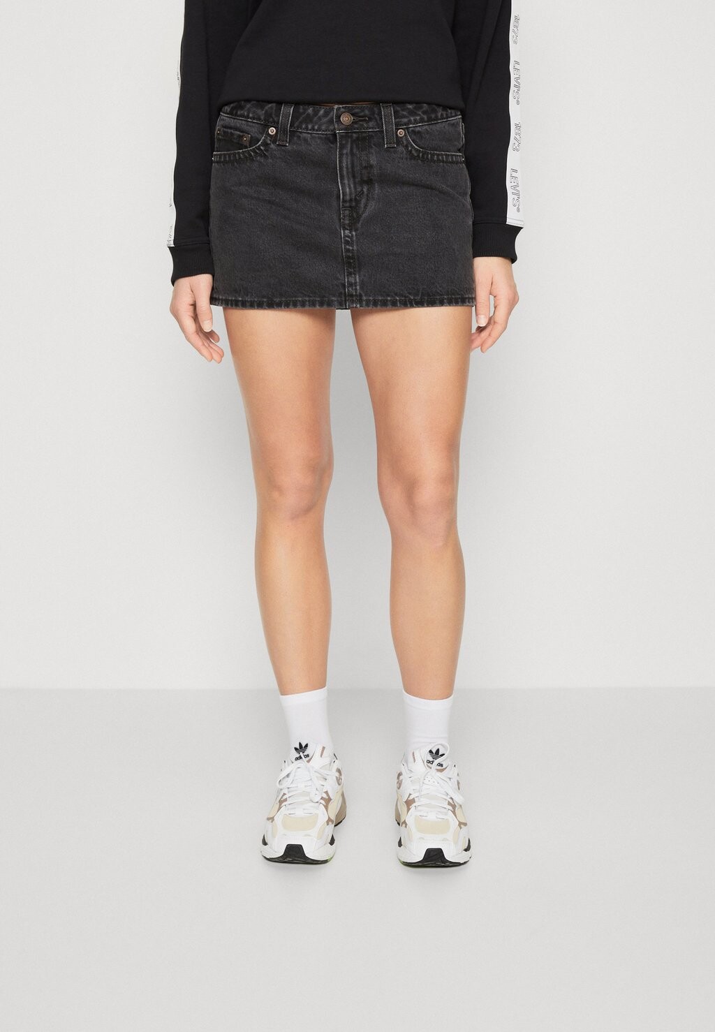 

Джинсовая юбка Levi's