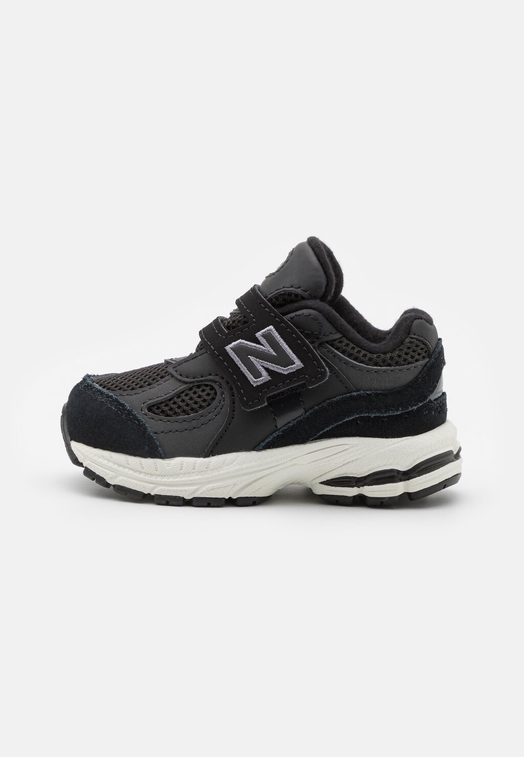 Низкие кроссовки 2002 UNISEX New Balance, черный