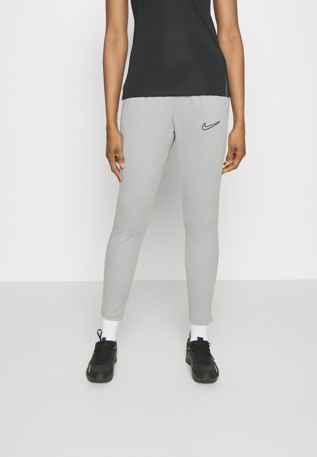 

Спортивные брюки Nike, Серый