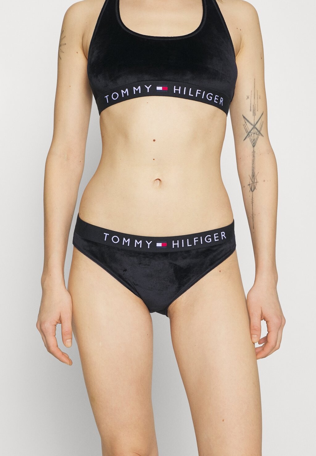 

Трусы Tommy Hilfiger, черный