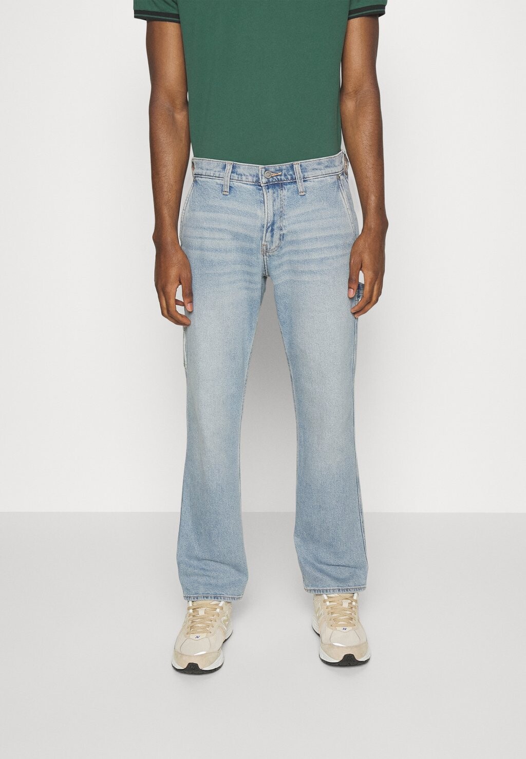 

Джинсы свободного кроя Hollister Co.