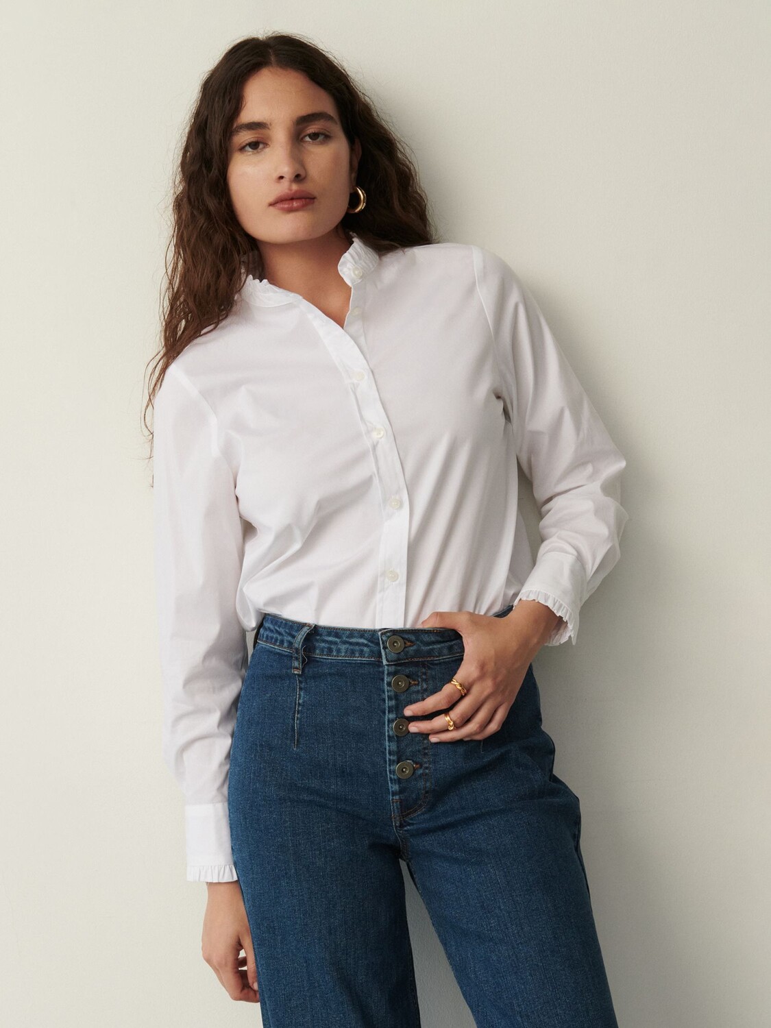 

Рубашка Finery Megan с рюшами, белая