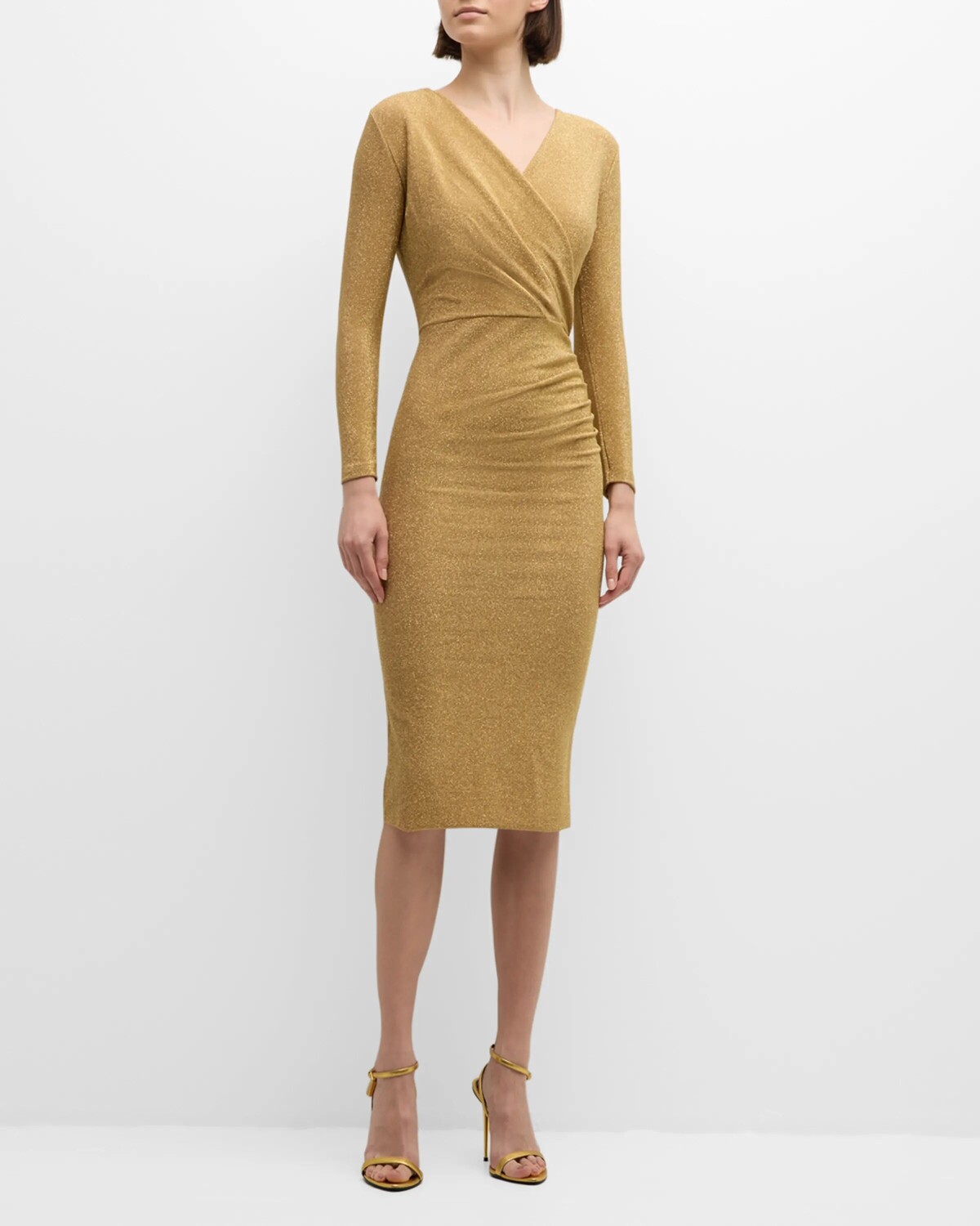 

Облегающее блестящее платье со сборками Chiara Boni La Petite Robe, цвет Gold