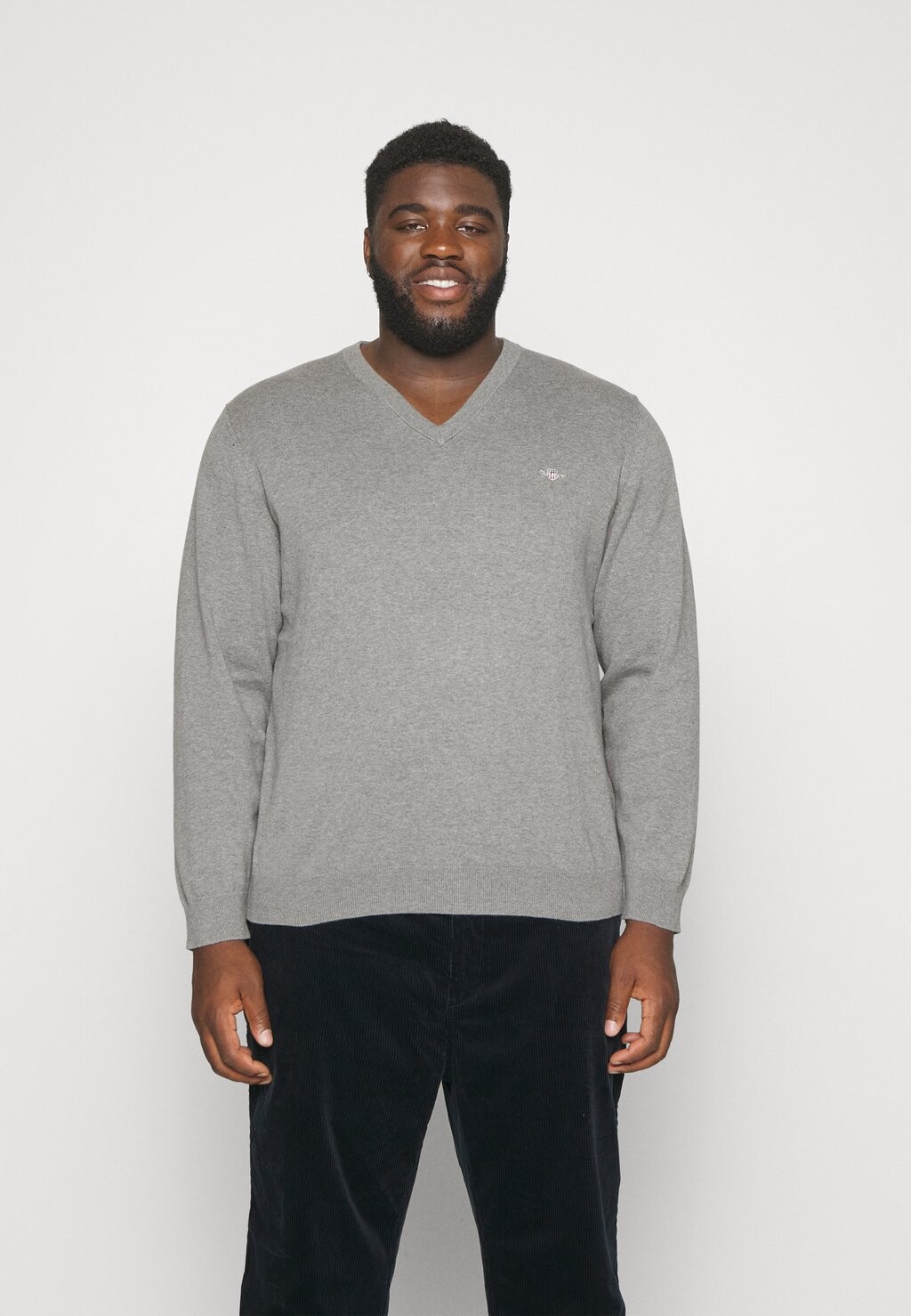 

Свитер GANT Plus Classic V Neck, темно-серый меланж