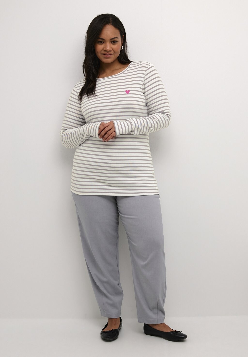 

Рубашка с длинным рукавом LIA Kaffe Curve, цвет Chalk Grey Fuchsia Heart