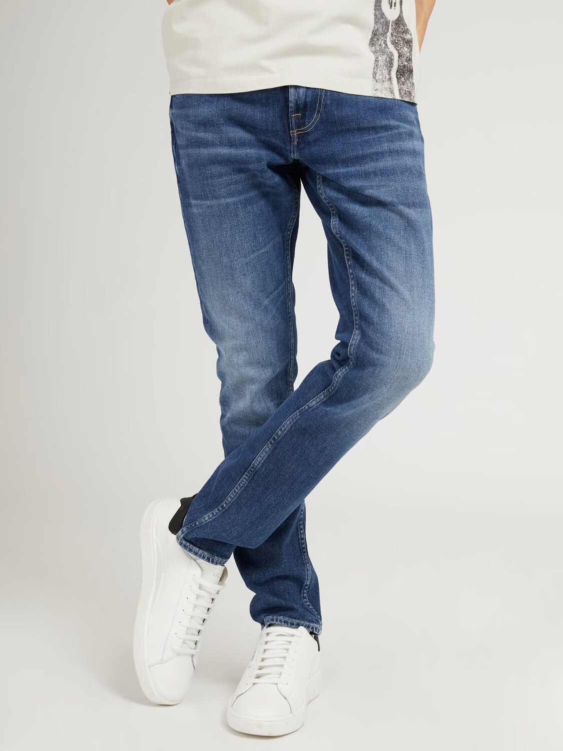 

Джинсы скинни Майами GUESS, керри мид.