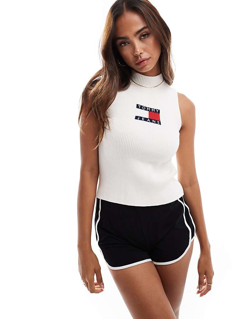 

Tommy Jeans – белый вязаный топ без рукавов с логотипом