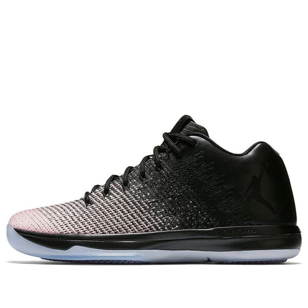 

Кроссовки 31 низкие Air Jordan, черный