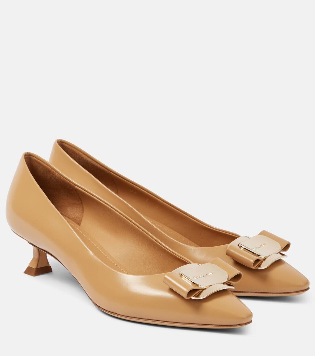 

Туфли-лодочки Zelma 40 из кожи Ferragamo, цвет light camel