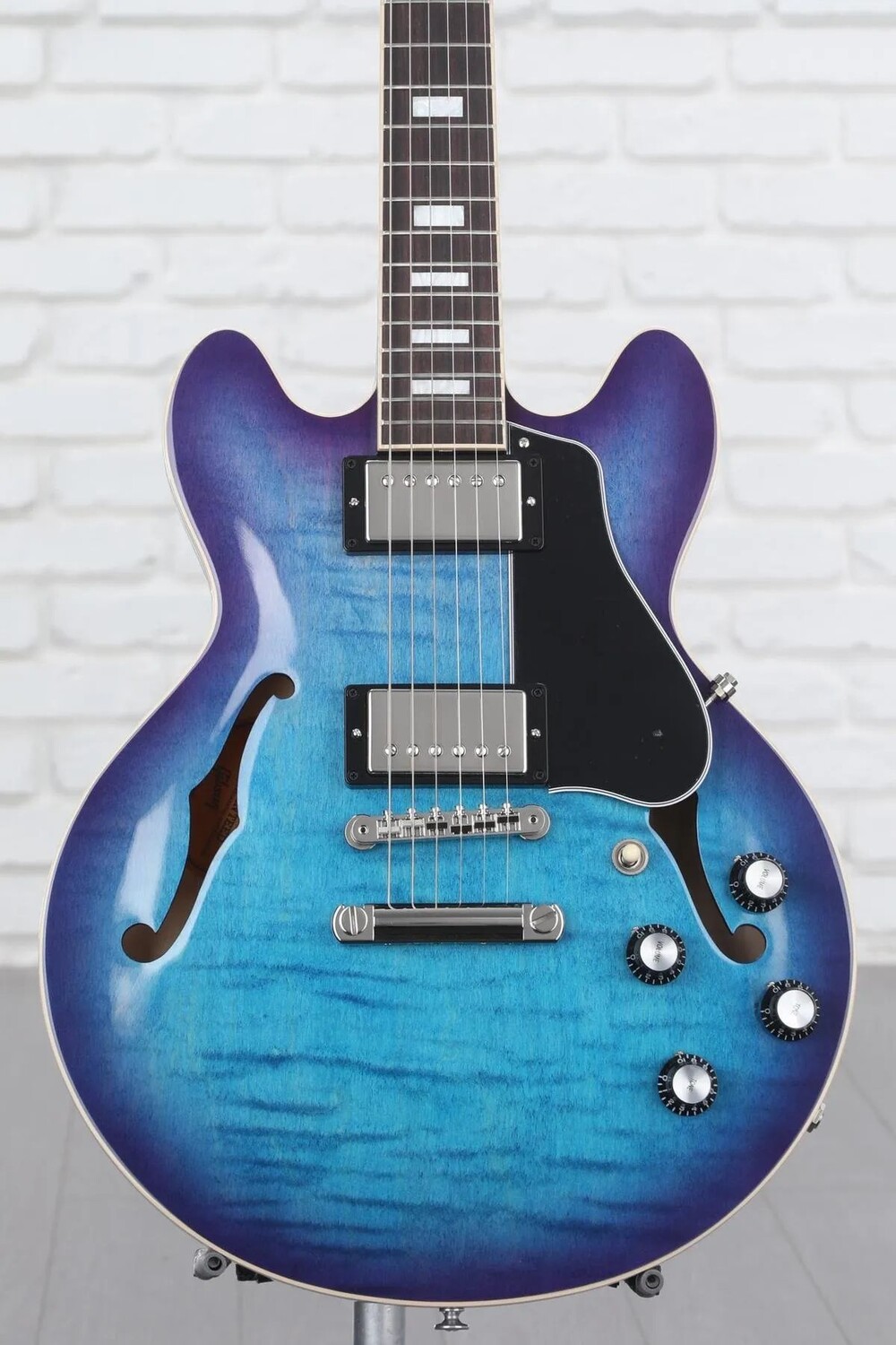 

Электрогитара Gibson ES-339 с фигурным полуполым корпусом - Blueberry Burst