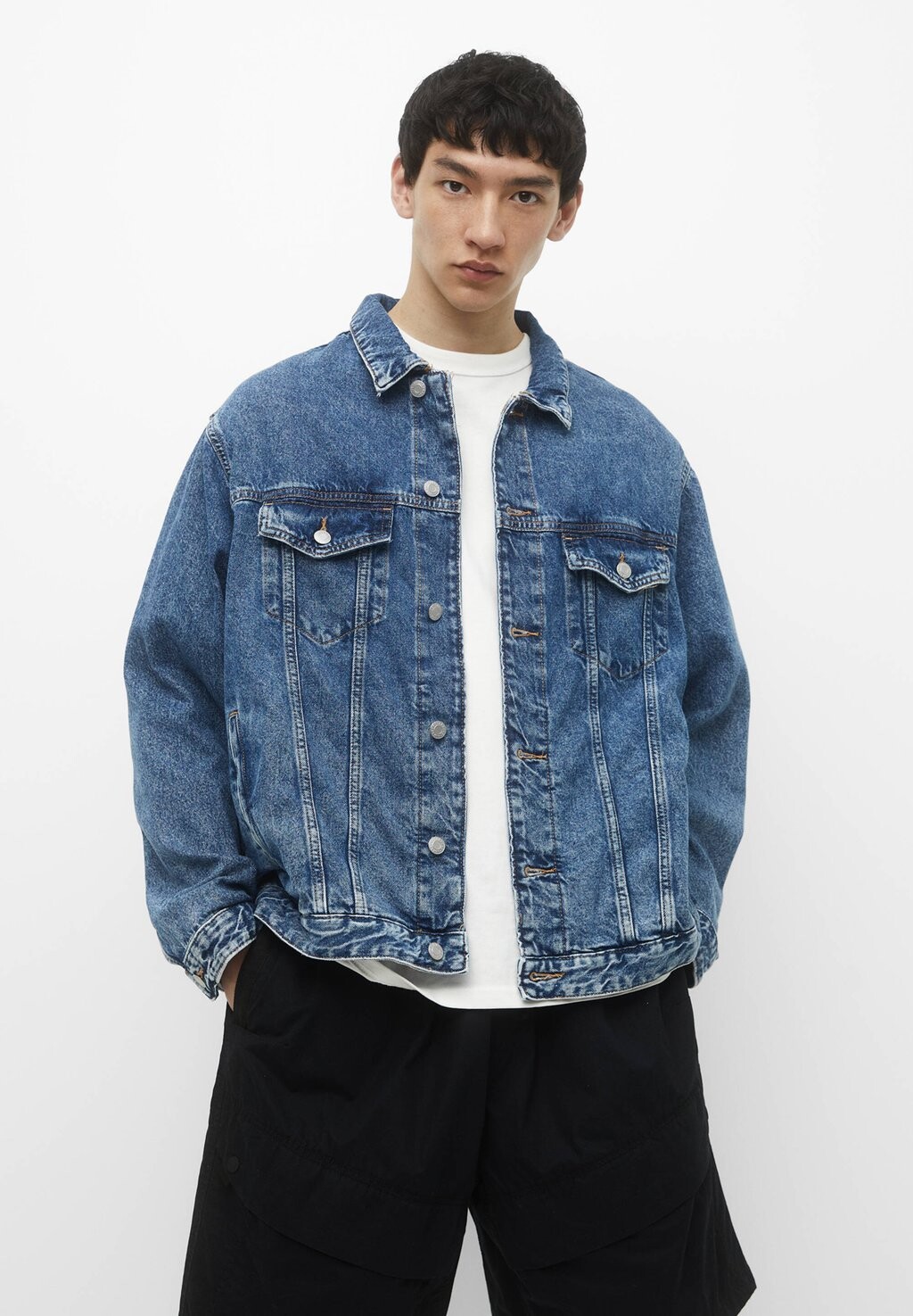 

Джинсовая куртка PULL&BEAR