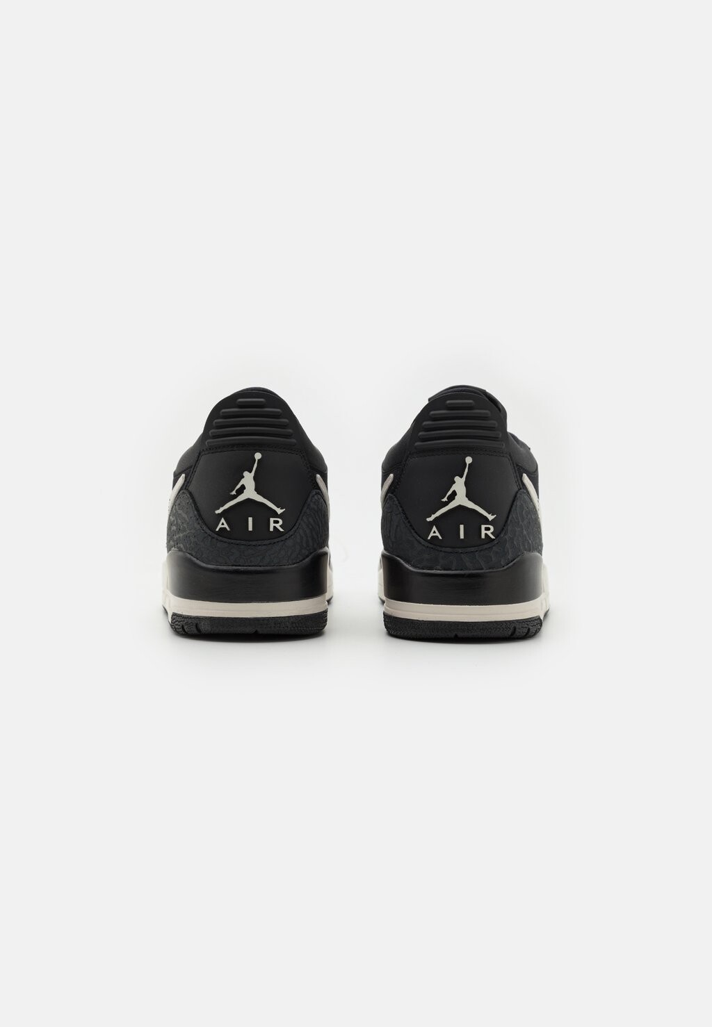 

Полукеды Air Jordan Legacy 312 Unisex Jordan, черный