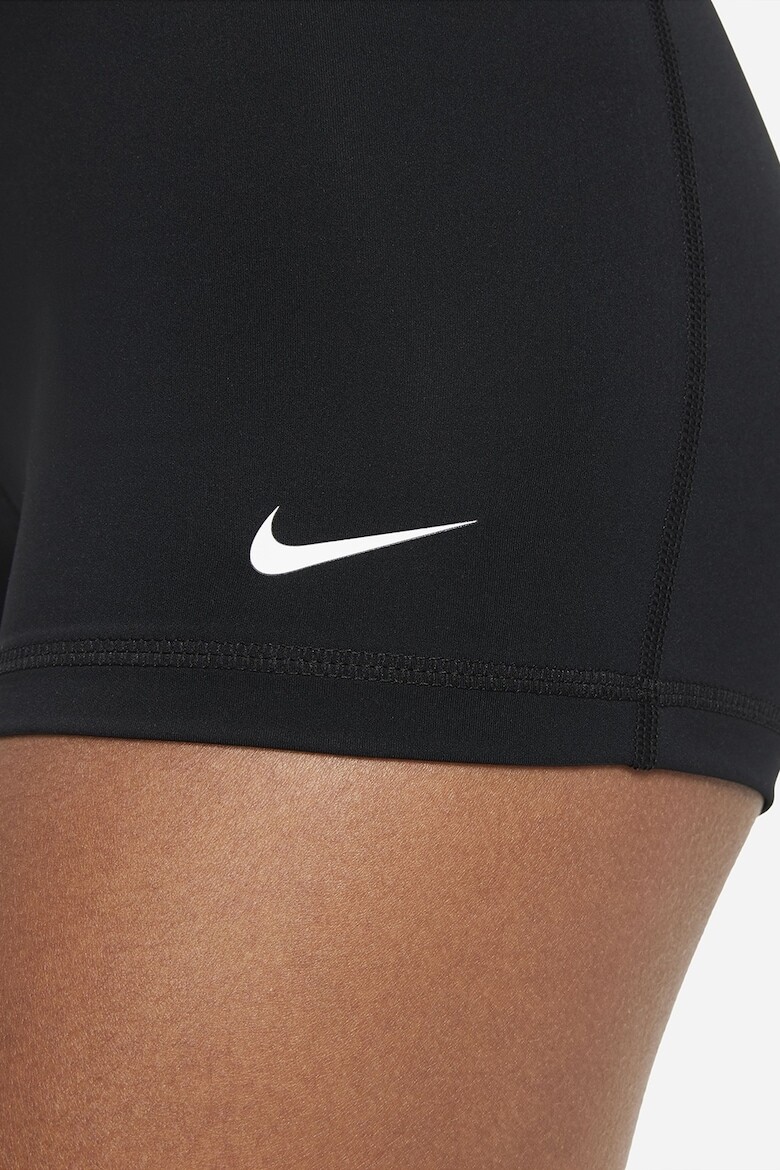 Nike pro девушки мем