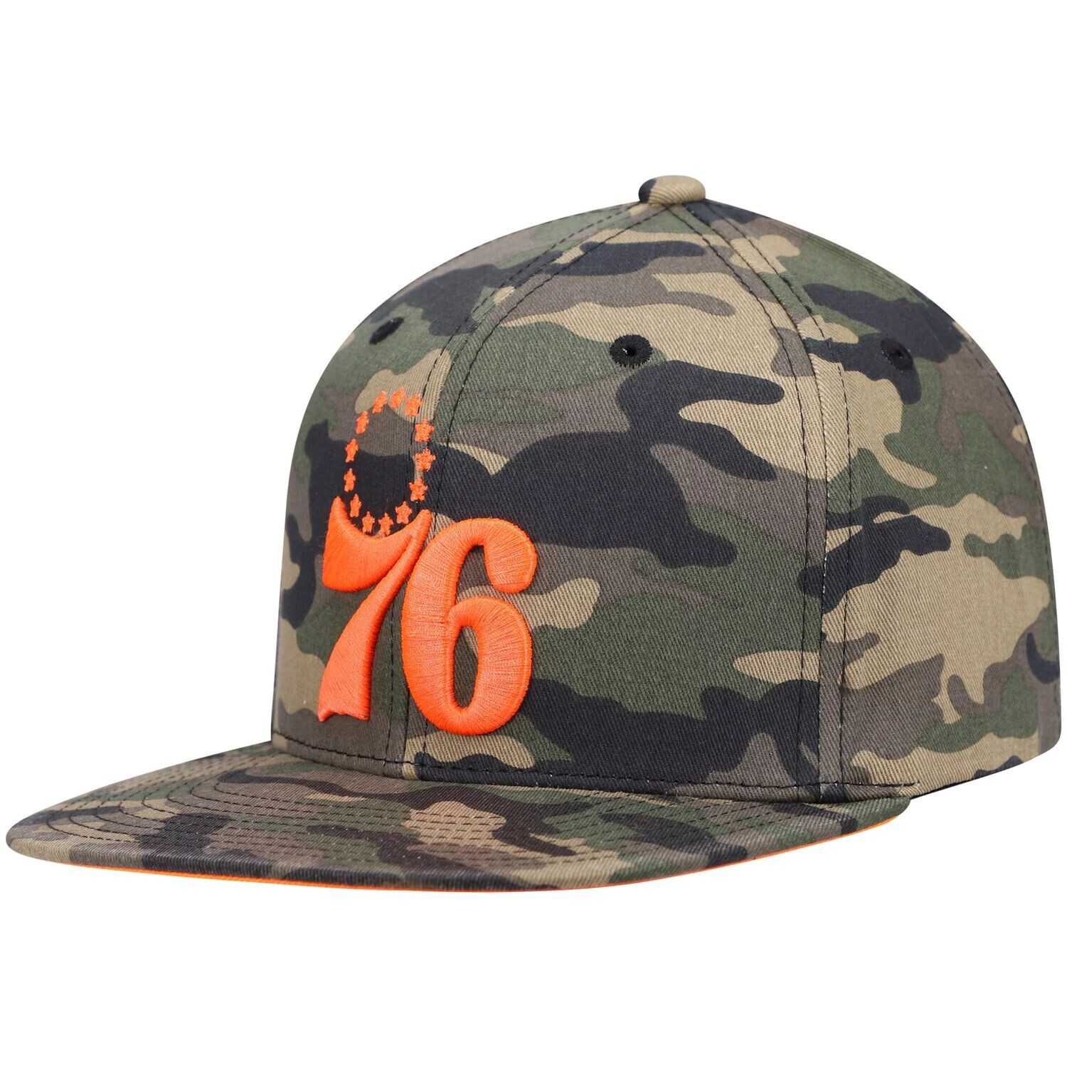

Мужская кепка Mitchell & Ness Camo Philadelphia 76ers Neon Pop Snapback