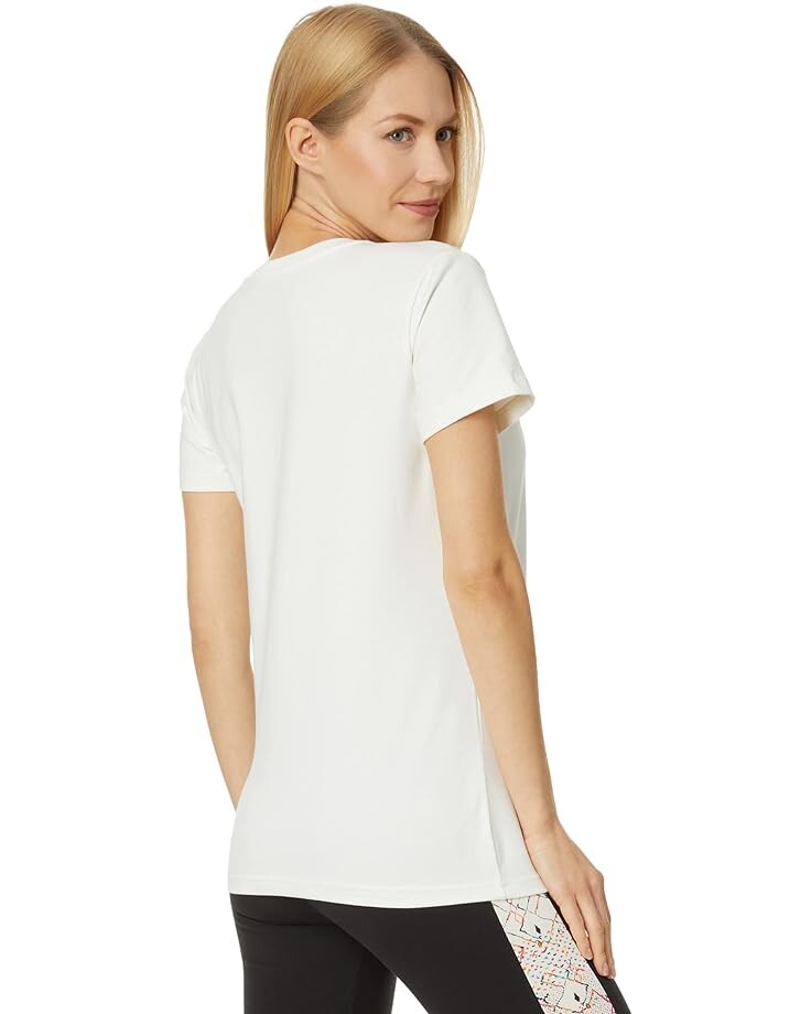 

Футболка PUMA Classics Artisan Graphic Tee, цвет Warm White