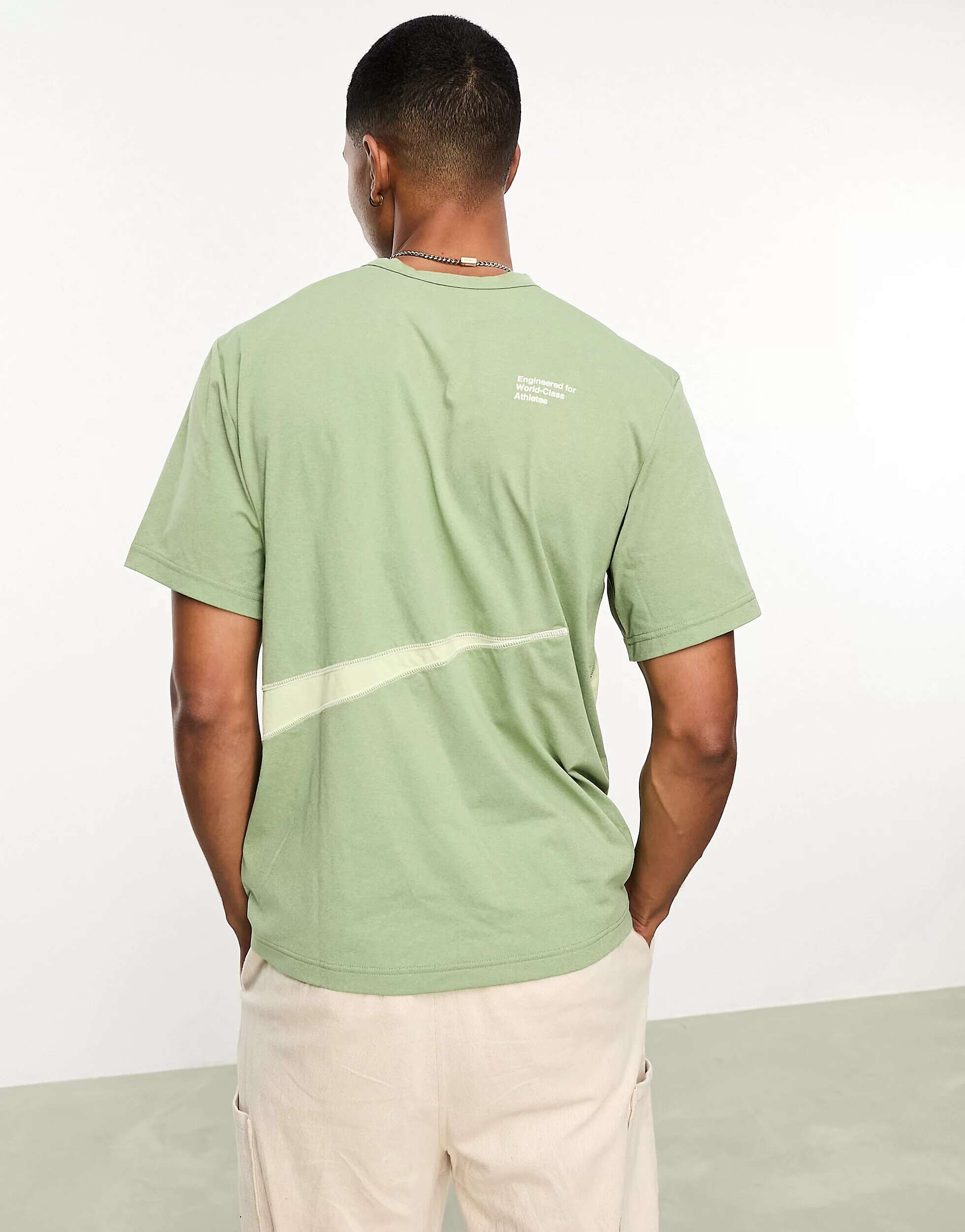 Nike Dri Fit Swoosh