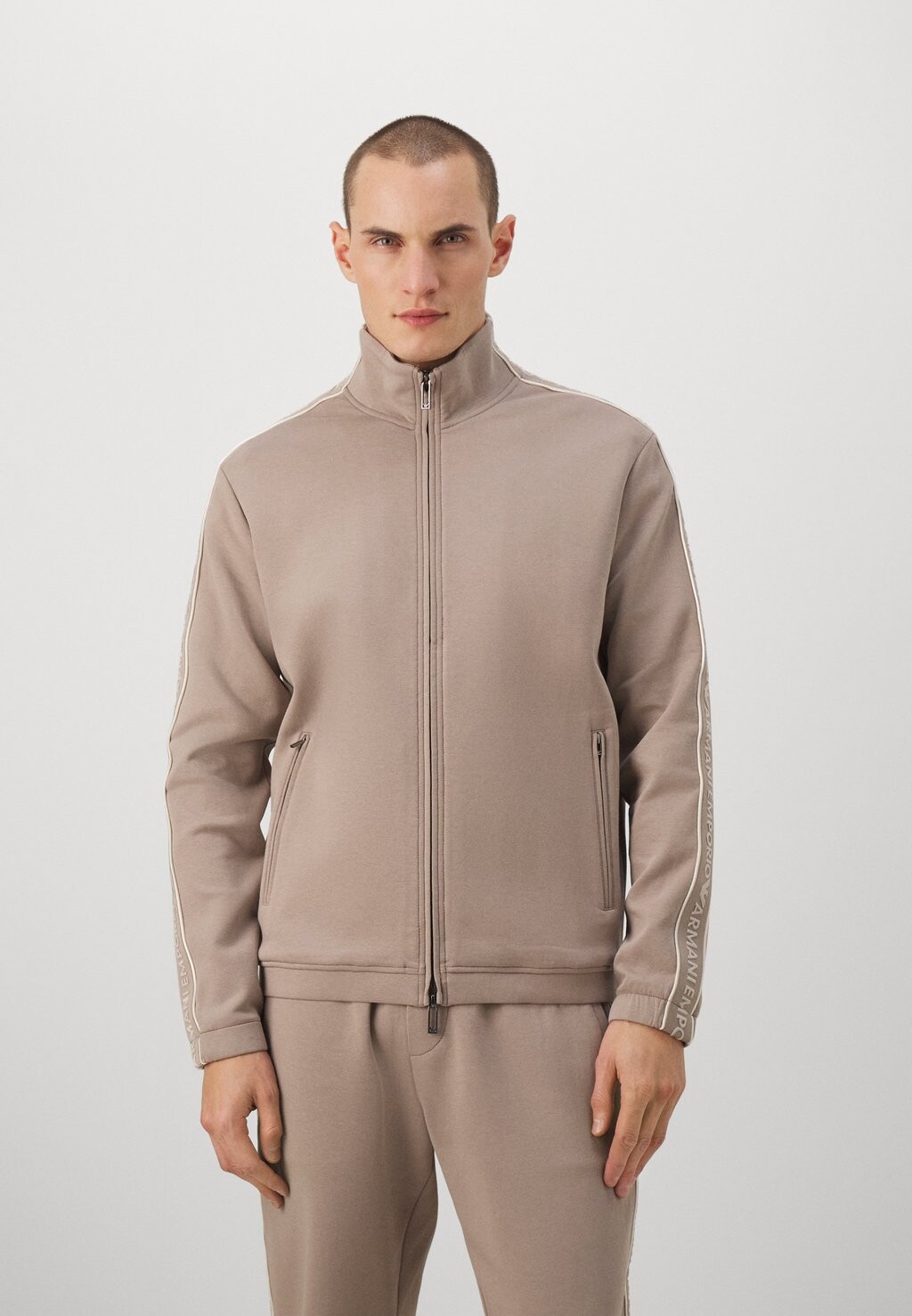 

Толстовка на молнии Emporio Armani, серый