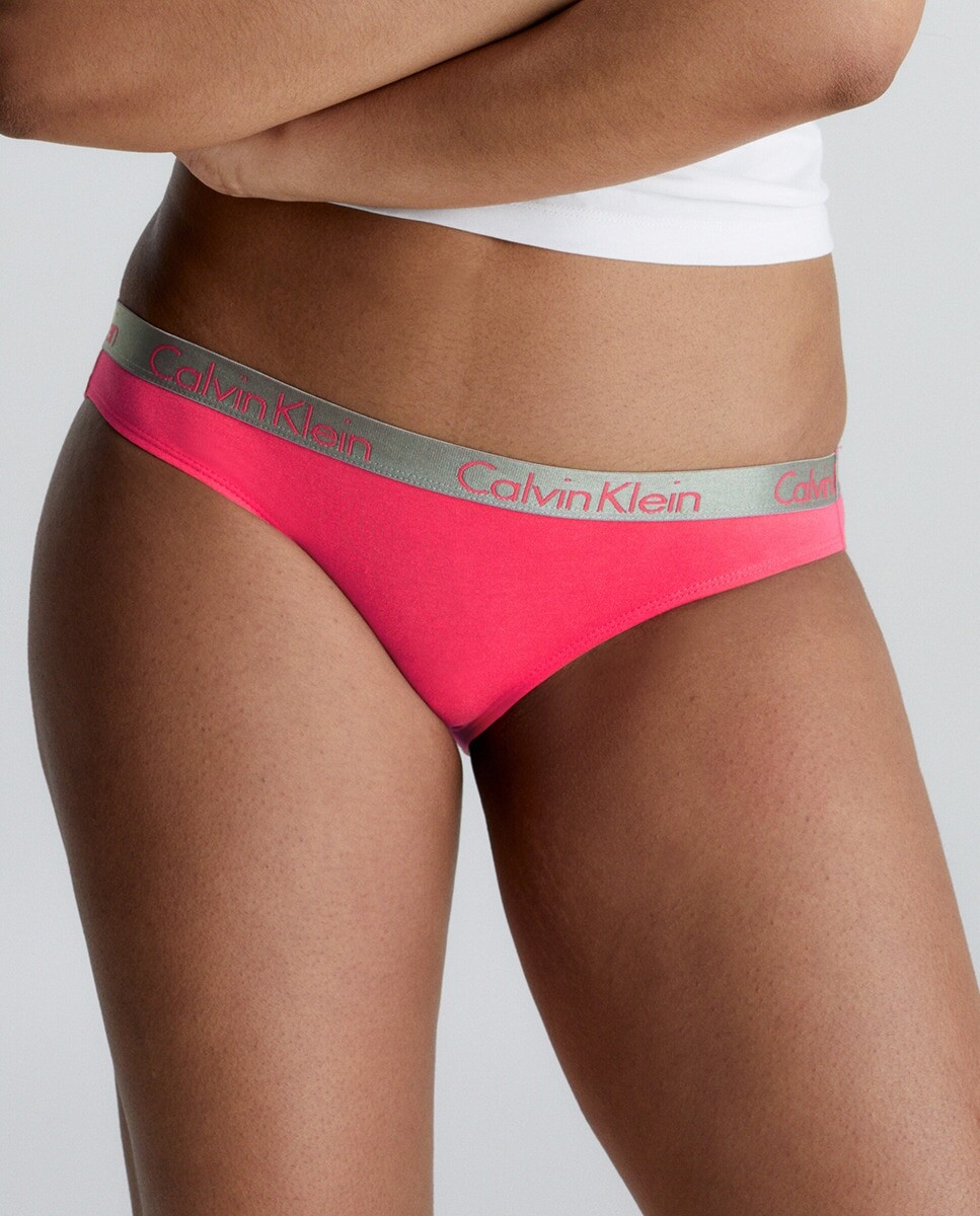 

Классические трусики из эластичного хлопка. Calvin Klein, красный
