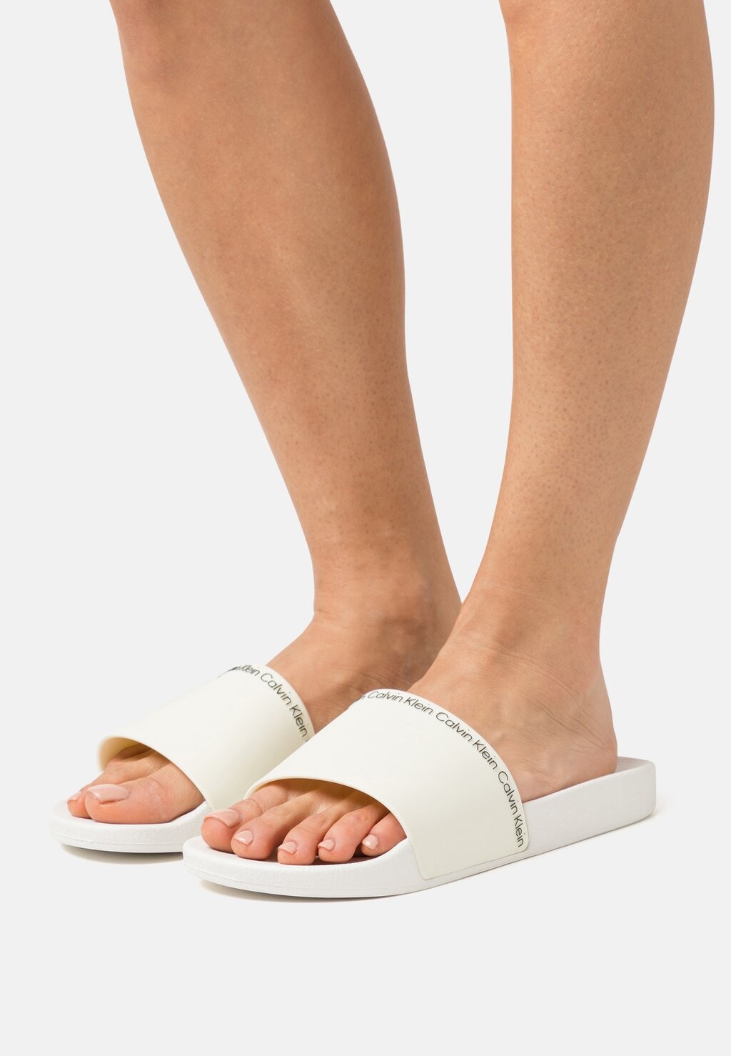 

Шлепанцы Calvin Klein