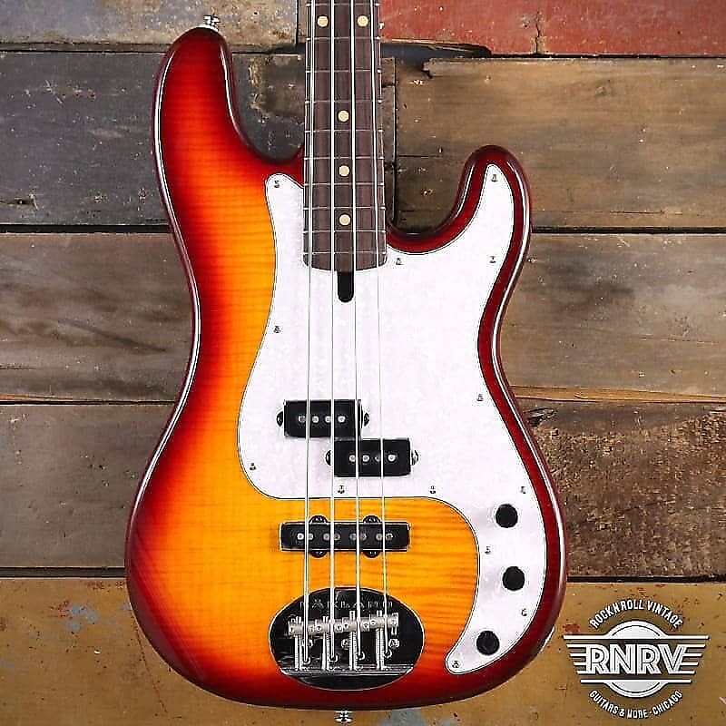 

Басс гитара Lakland Skyline 44-64 Deluxe PJ Bass Guitar - Honeyburst