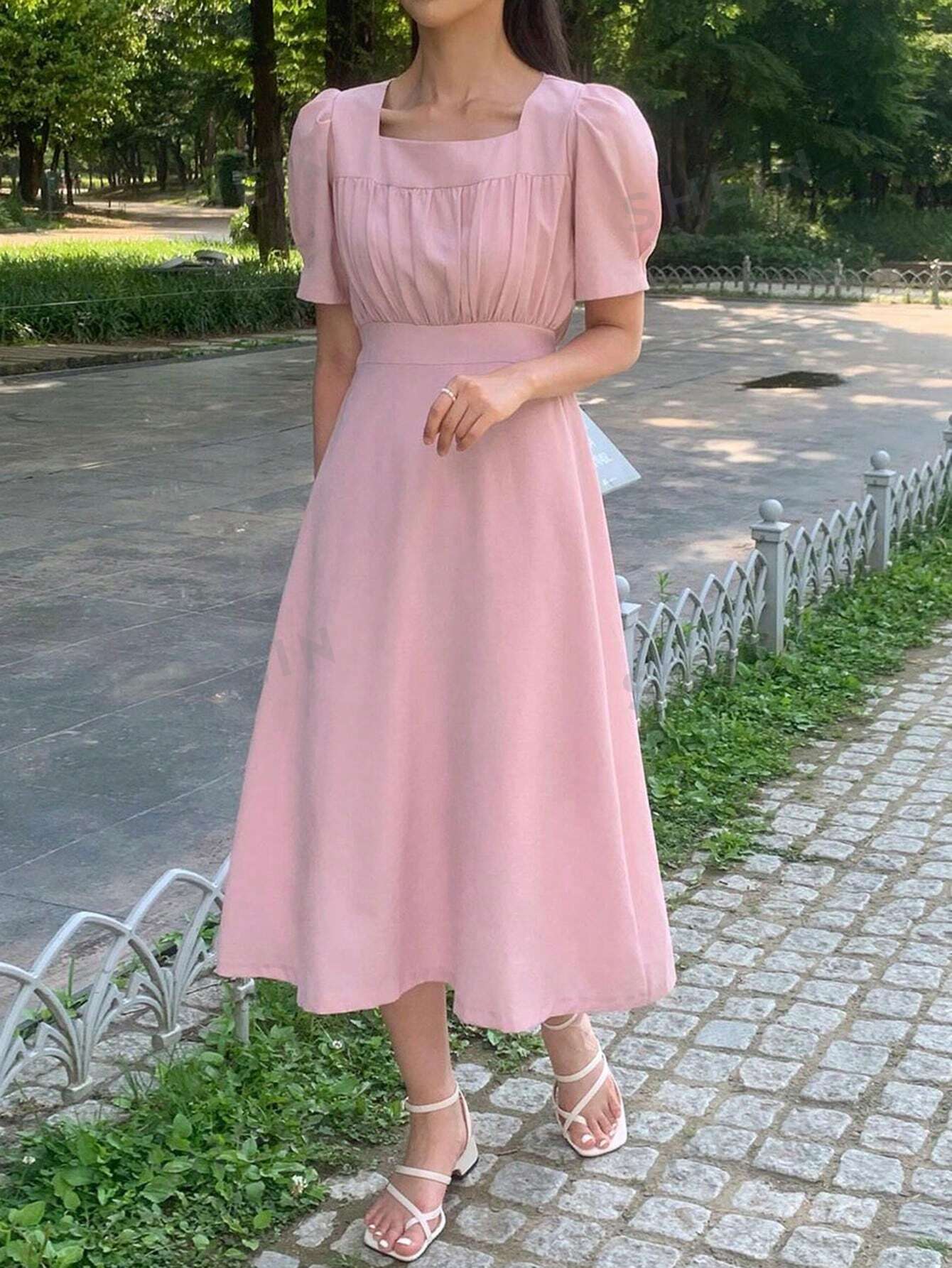цена DAZY Женское однотонное платье с пышными рукавами, розовый