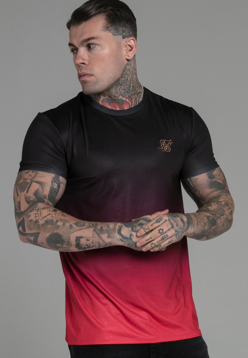 

Футболка с принтом Fade SIKSILK, цвет black red